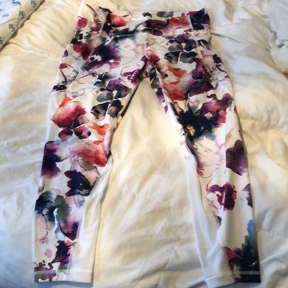 Women’s Athleta Leggings - Size Large / L